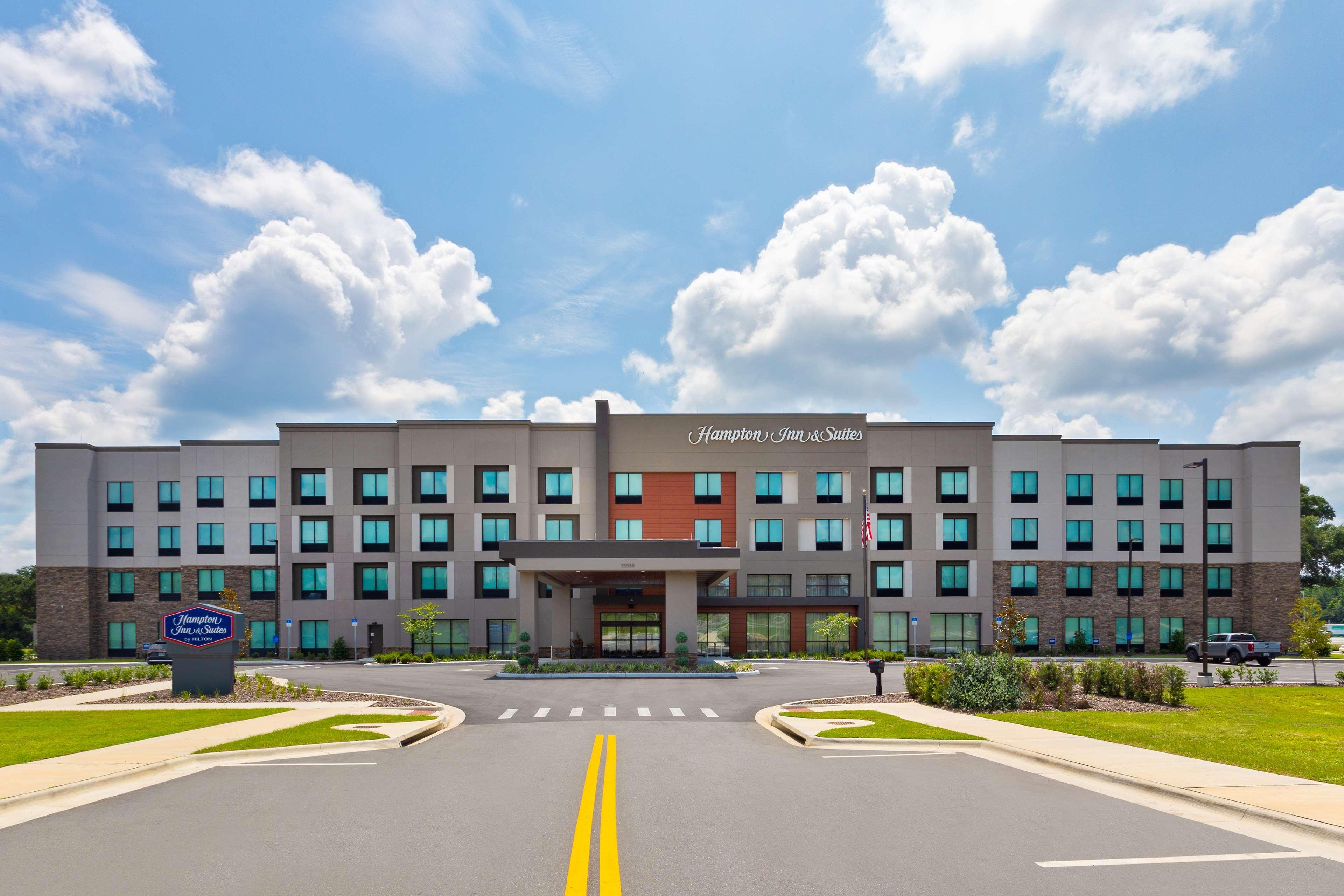 Hampton Inn & Suites Alachua I-75, Fl Exterior photo
